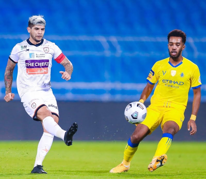 تعرف على معلق مباراة النصر والشباب اليوم في الدوري السعودي