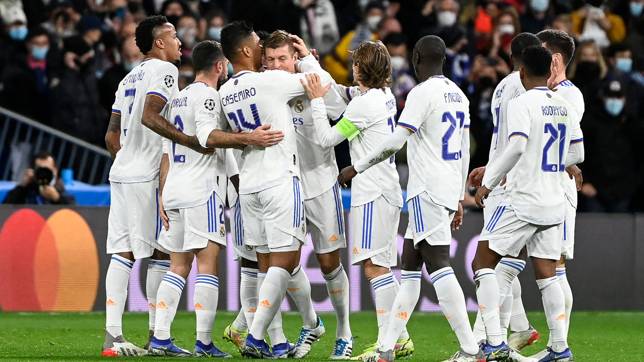 كم يحتاج ريال مدريد من نقطة للتويج بلقب الليجا بعد خسارة برشلونة 1 Real Madrid 1