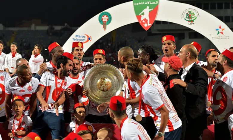 الوداد على بعد نقطة من التتويج بالدوري المغربي بعد الفوز على الدفاع الوداد على بعد نقطة من التتويج بالدوري المغربي بعد الفوز على الدفاع