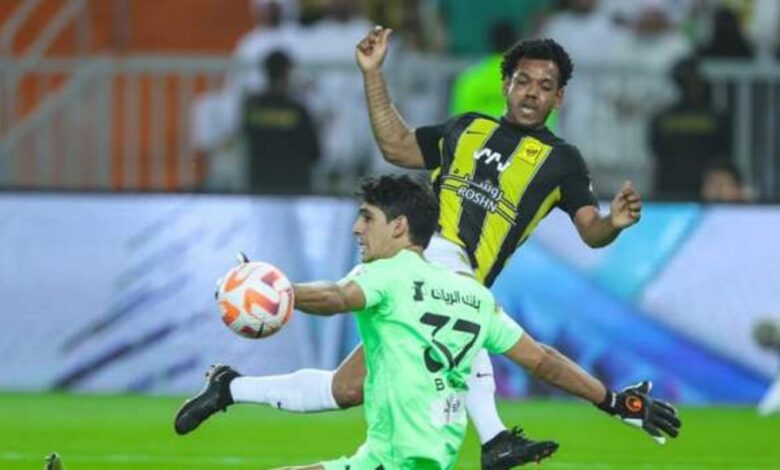 نادي الاتحاد السعودي يستصغر من ياسين بونو في الشوط الاول بونو يسكتهم بعد نهاية لقاء - ياسين بونو