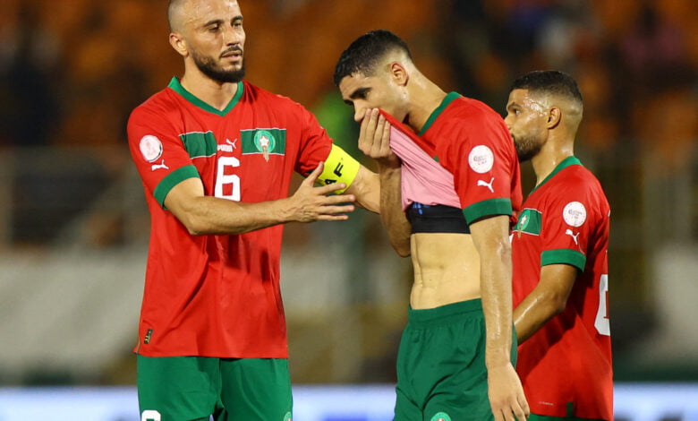 هذا ما وقع في غرفة ملابس المنتخب المغربي بعد الإقصاء من “الكان”