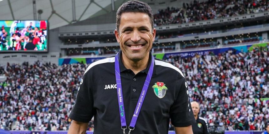 عموتة يقود منتخب الأردن إلى نصف نهائي كأس آسيا لأول مرة في تاريخه عموتة يقود منتخب الأردن إلى نصف نهائي كأس آسيا لأول مرة في تاريخه