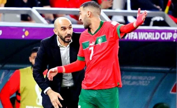 الركراكي يبلغ حكيم زياش قراره النهائي بشأن عودته للمنتخب الركراكي يبلغ حكيم زياش قراره النهائي بشأن عودته للمنتخب - حكيم زياش