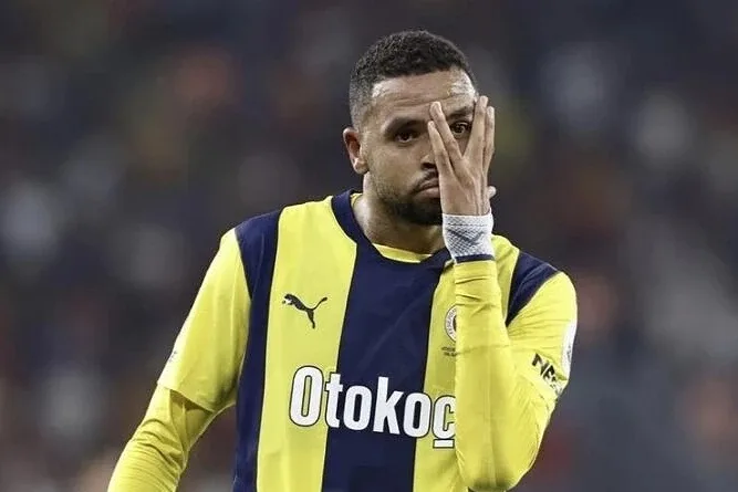 فيديو الغوليادور يوسف النصيري يتألق من جديد بثنائية عالمية في شباك قاسم باشا