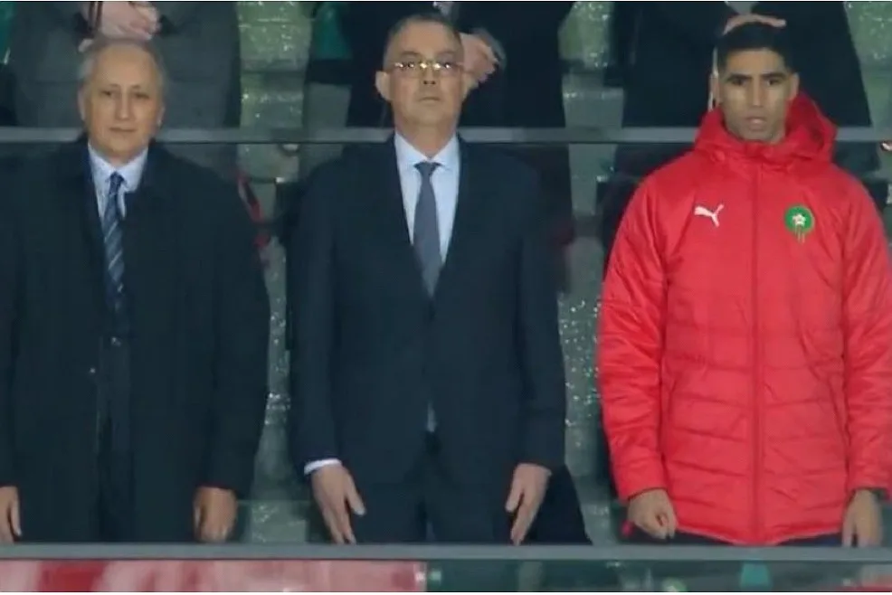 المنتخب المغربي في مواجهة حاسمة أمام تنزانيا تحث أنظار أشرف حكيمي من المدرجات المنتخب المغربي في مواجهة حاسمة أمام تنزانيا تحث أنظار أشرف حكيمي من المدرجات