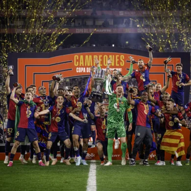 تعرف على رجل مباراة نهائي كأس ملك إسبانيا بين ريال مدريد وبرشلونة