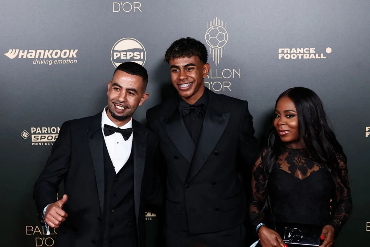 والد لامين جمال يفاوض بيريز من أجل أنتقال نجله لريال مدريد في تطور مفاجئ والد لامين جمال يفاوض بيريز من أجل أنتقال نجله لريال مدريد في تطور مفاجئ