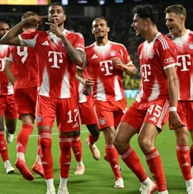 بايرن ميونخ يتقابل مع بنفيكا في مواجهة أوروبية حماسية لتأمين صدارة المجموعة. بايرن ميونخ يتقابل مع بنفيكا في مواجهة أوروبية حماسية لتأمين صدارة المجموعة.